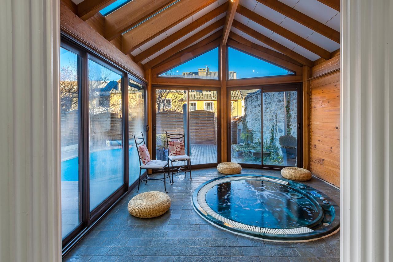 Le Rendez Vous De Vauban Gites & Spa Mont-Dauphin Esterno foto